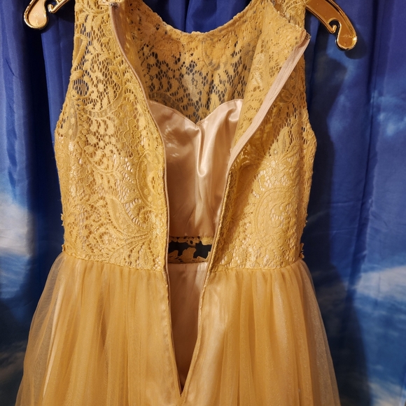 Formal dress color light gold with lace top/ designer Cindy USA, size XS - Picture 5 of 16